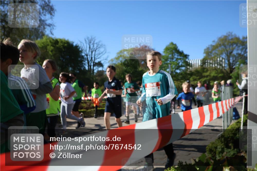 25.04.2025 - Das Zehntel Zöllner http://msf.ph/oto/7674542 26.04.2025 07:45:47 Laufen  meine-sportfotos.de
