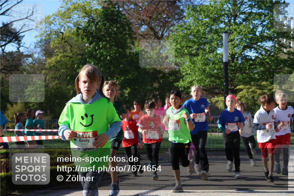 25.04.2025 - Das Zehntel Zöllner http://msf.ph/oto/7674654 26.04.2025 07:45:57 Laufen 3062 meine-sportfotos.de