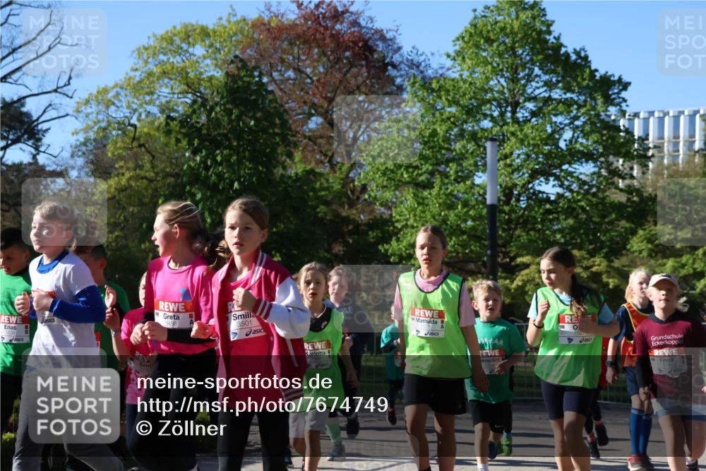 25.04.2025 - Das Zehntel Zöllner http://msf.ph/oto/7674749 26.04.2025 07:46:05 Laufen 3458, 3501, 1550, 156 meine-sportfotos.de