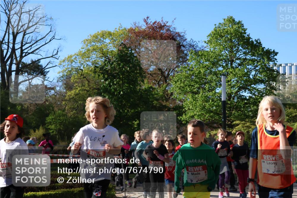 25.04.2025 - Das Zehntel Zöllner http://msf.ph/oto/7674790 26.04.2025 07:46:09 Laufen 2165, 2155, 2440, 1341, 2774 meine-sportfotos.de