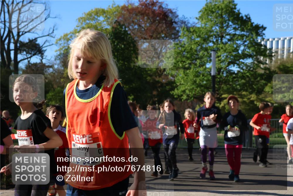 25.04.2025 - Das Zehntel Zöllner http://msf.ph/oto/7674816 26.04.2025 07:46:11 Laufen 2421, 2774 meine-sportfotos.de