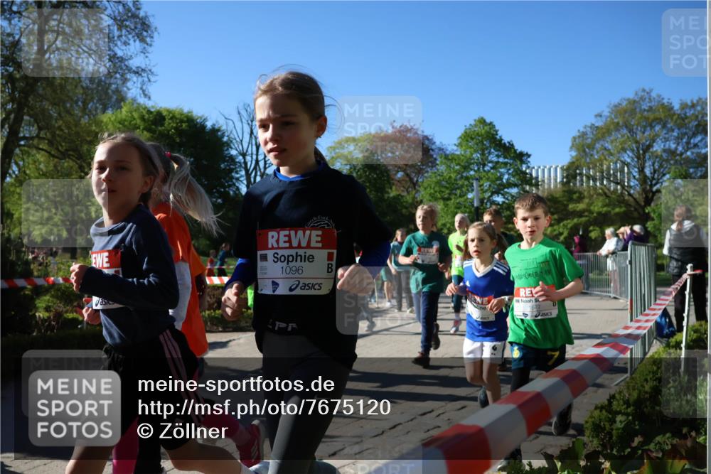 25.04.2025 - Das Zehntel Zöllner http://msf.ph/oto/7675120 26.04.2025 07:46:42 Laufen 1096, 1577 meine-sportfotos.de
