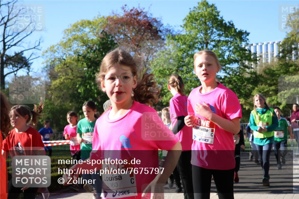 25.04.2025 - Das Zehntel Zöllner http://msf.ph/oto/7675797 26.04.2025 07:47:34 Laufen 3360, 3383 meine-sportfotos.de