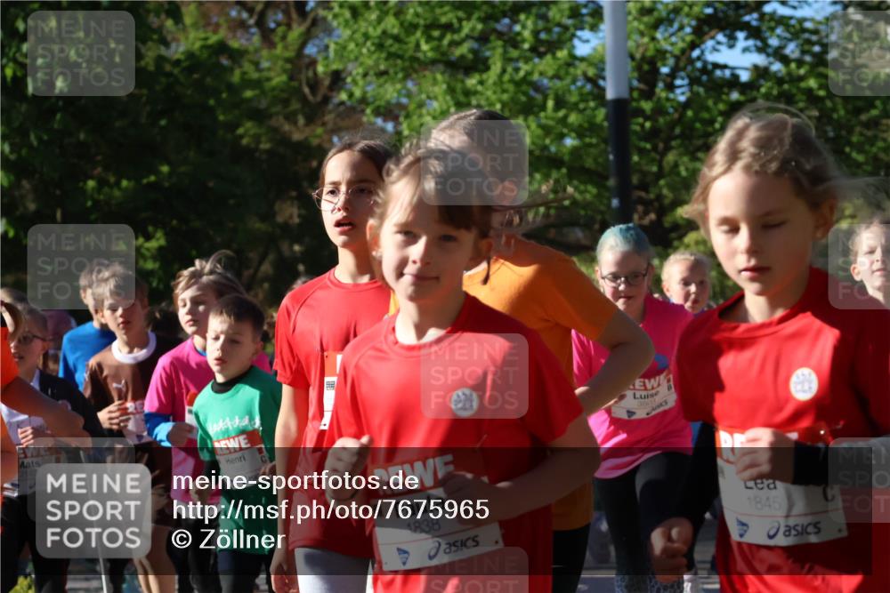 25.04.2025 - Das Zehntel Zöllner http://msf.ph/oto/7675965 26.04.2025 07:47:48 Laufen 2142, 1838, 3503, 1845 meine-sportfotos.de