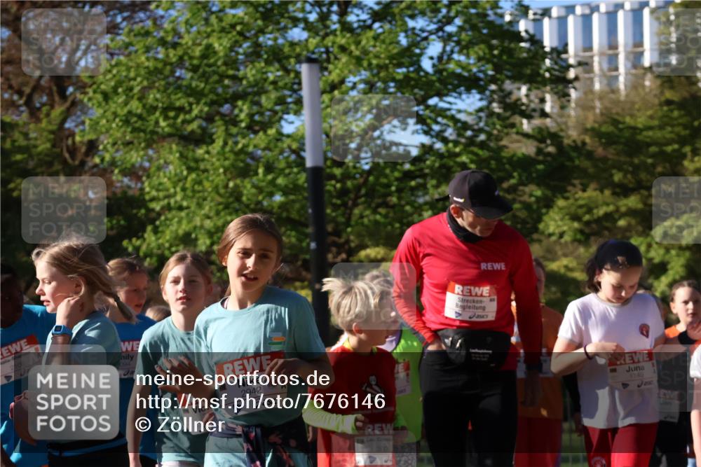25.04.2025 - Das Zehntel Zöllner http://msf.ph/oto/7676146 26.04.2025 07:48:00 Laufen 2106, 2993, 094, 2942, 3927, 1749 meine-sportfotos.de