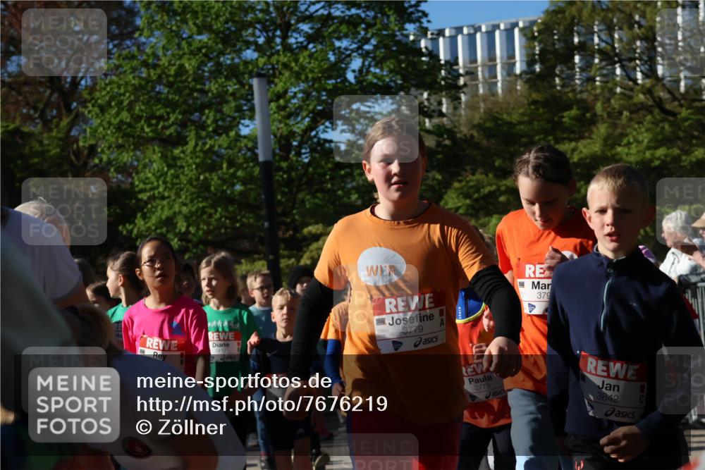 25.04.2025 - Das Zehntel Zöllner http://msf.ph/oto/7676219 26.04.2025 07:48:05 Laufen 1412, 3779, 379, 2773, 3842 meine-sportfotos.de
