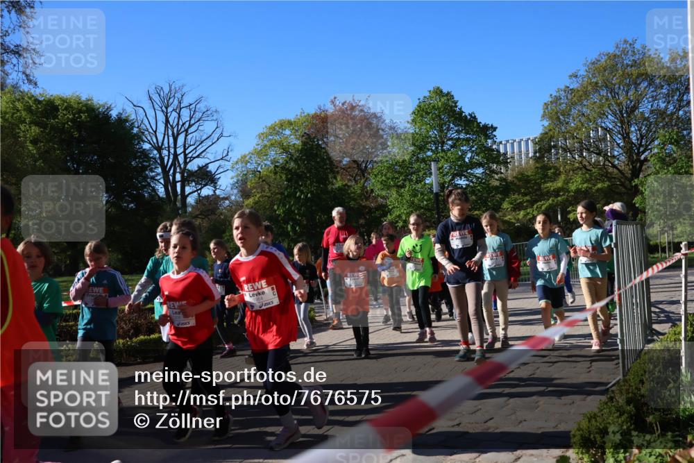 25.04.2025 - Das Zehntel Zöllner http://msf.ph/oto/7676575 26.04.2025 07:48:33 Laufen 906 meine-sportfotos.de