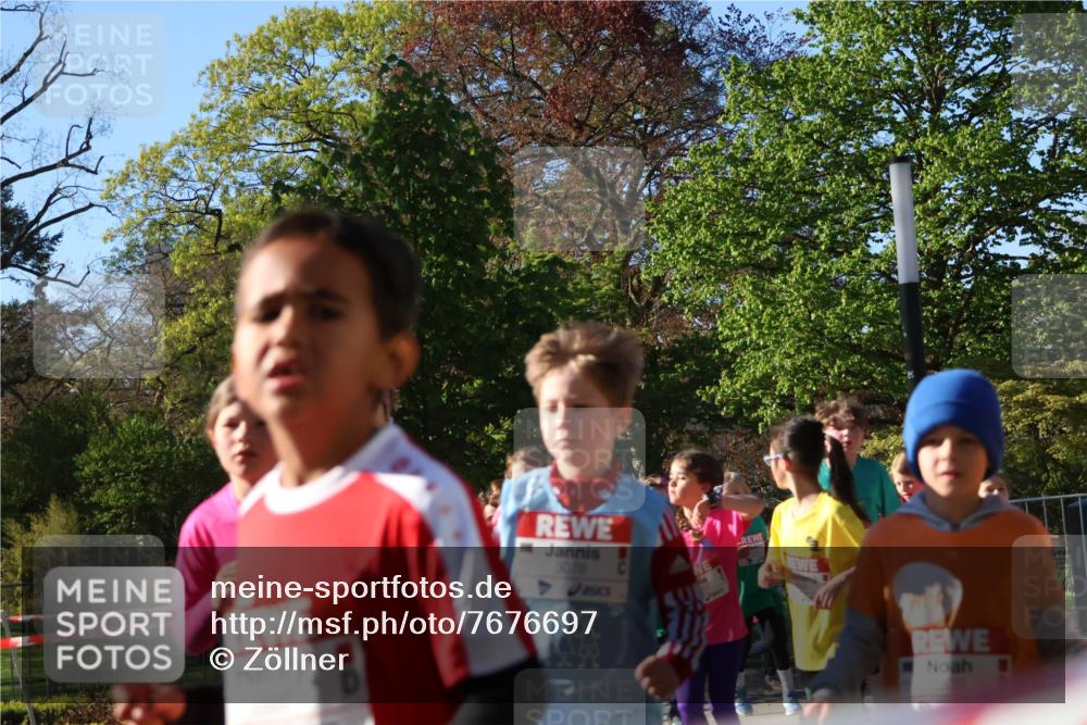 25.04.2025 - Das Zehntel Zöllner http://msf.ph/oto/7676697 26.04.2025 07:48:40 Laufen 3078 meine-sportfotos.de