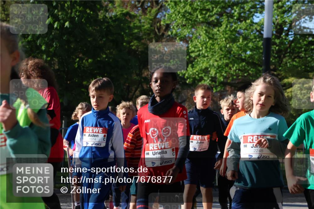 25.04.2025 - Das Zehntel Zöllner http://msf.ph/oto/7676877 26.04.2025 07:48:51 Laufen 1374, 1898, 2572, 2248 meine-sportfotos.de