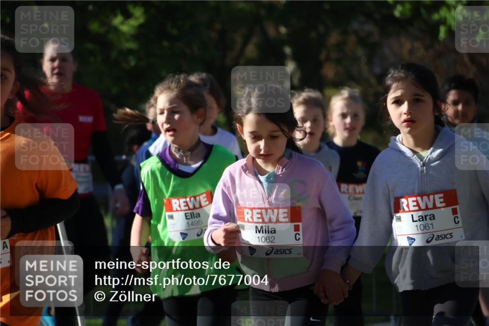 25.04.2025 - Das Zehntel Zöllner http://msf.ph/oto/7677004 26.04.2025 07:49:00 Laufen 5, 1495, 1062, 1061 meine-sportfotos.de