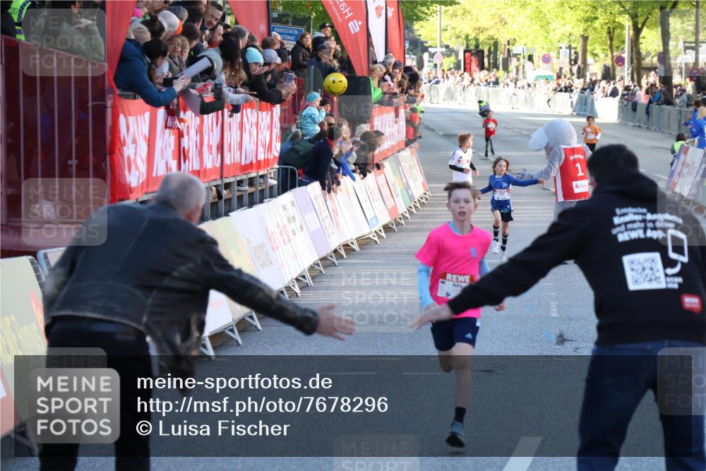 25.04.2025 - Das Zehntel Luisa Fischer http://msf.ph/oto/7678296 26.04.2025 08:48:41 Ziel 3469 meine-sportfotos.de
