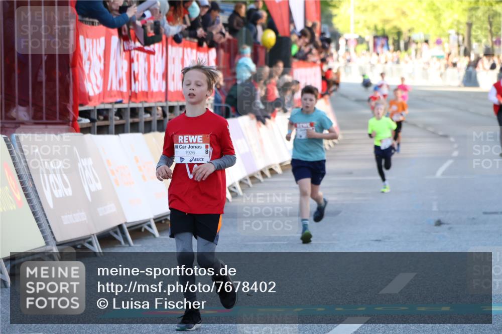 25.04.2025 - Das Zehntel Luisa Fischer http://msf.ph/oto/7678402 26.04.2025 08:49:07 Ziel 1926, 2990, 3823 meine-sportfotos.de