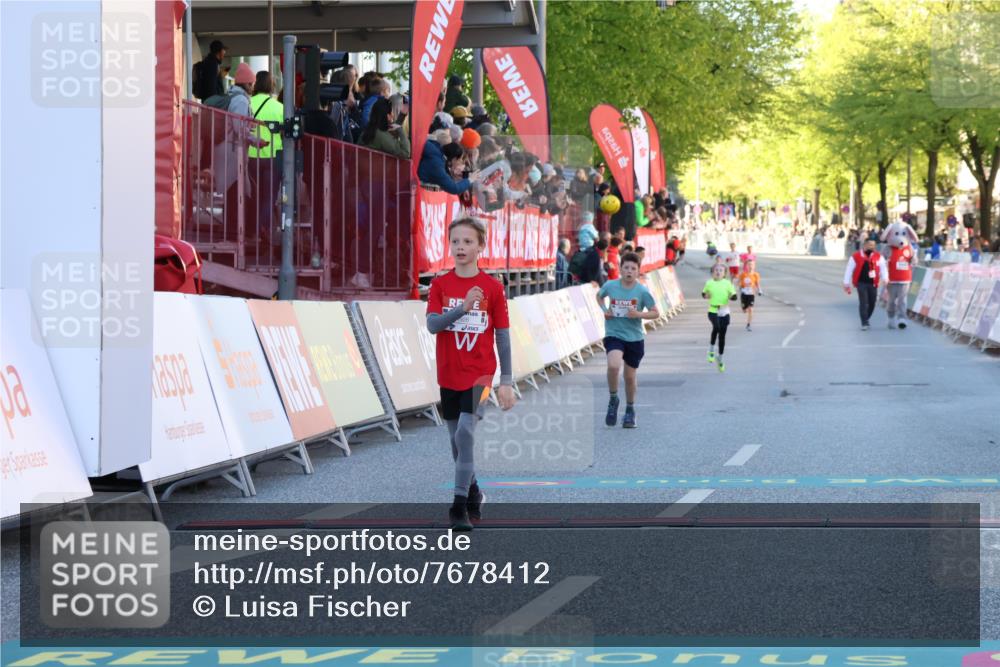 25.04.2025 - Das Zehntel Luisa Fischer http://msf.ph/oto/7678412 26.04.2025 08:49:08 Ziel 1926, 2961, 2990 meine-sportfotos.de