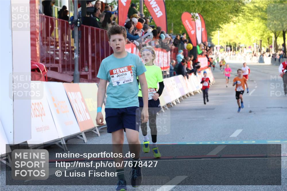 25.04.2025 - Das Zehntel Luisa Fischer http://msf.ph/oto/7678427 26.04.2025 08:49:16 Ziel 1926, 2961, 2990, 3792 meine-sportfotos.de