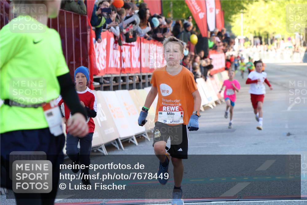 25.04.2025 - Das Zehntel Luisa Fischer http://msf.ph/oto/7678449 26.04.2025 08:49:22 Ziel 1754, 1929, 3506, 3792 meine-sportfotos.de