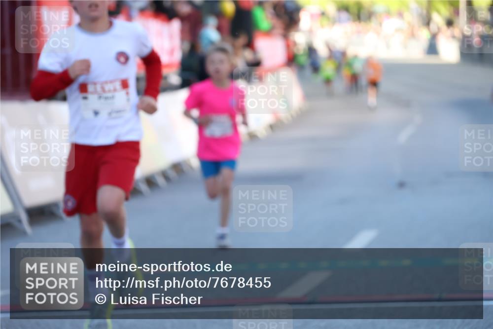 25.04.2025 - Das Zehntel Luisa Fischer http://msf.ph/oto/7678455 26.04.2025 08:49:27 Ziel 1754, 1929, 3506 meine-sportfotos.de