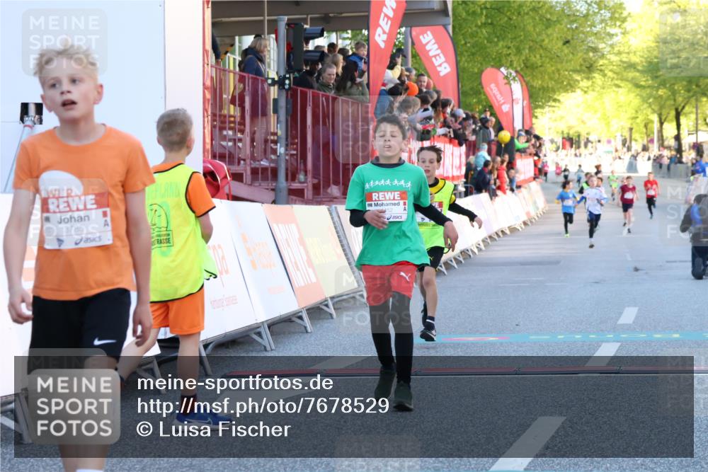 25.04.2025 - Das Zehntel Luisa Fischer http://msf.ph/oto/7678529 26.04.2025 08:49:45 Ziel 1452, 2696, 3488, 3606, 3613, 3785 meine-sportfotos.de