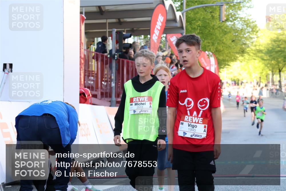 25.04.2025 - Das Zehntel Luisa Fischer http://msf.ph/oto/7678553 26.04.2025 08:50:00 Ziel 1537, 1945, 2018, 2021, 2377, 2513 meine-sportfotos.de
