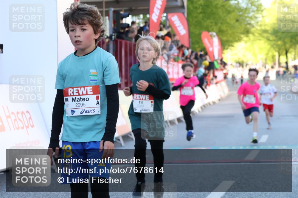 25.04.2025 - Das Zehntel Luisa Fischer http://msf.ph/oto/7678614 26.04.2025 08:50:16 Ziel 1107, 1116, 2383, 2995, 3539, 3540 meine-sportfotos.de