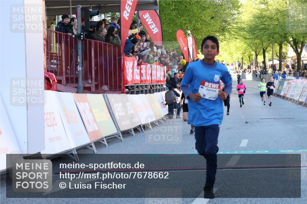 25.04.2025 - Das Zehntel Luisa Fischer http://msf.ph/oto/7678662 26.04.2025 08:50:35 Ziel 1750, 2014, 2637, 2739 meine-sportfotos.de