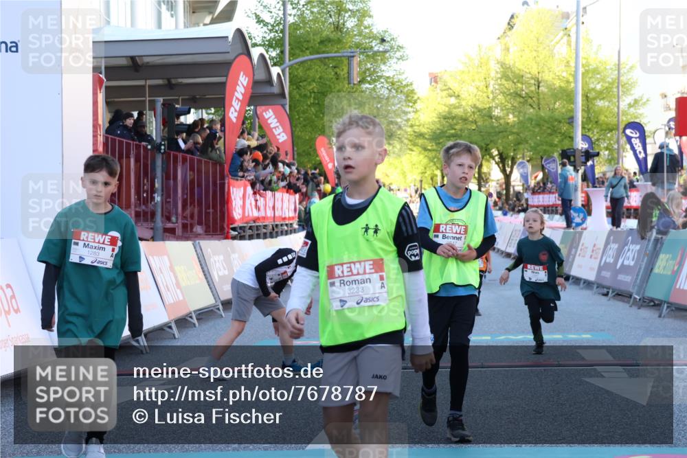 25.04.2025 - Das Zehntel Luisa Fischer http://msf.ph/oto/7678787 26.04.2025 08:51:06 Ziel 1283, 1458, 1884, 2098, 2103, 2349, 2397, 2492, 2517, 2849, 3527, 3528, 3774, 3849 meine-sportfotos.de