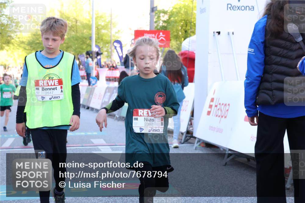25.04.2025 - Das Zehntel Luisa Fischer http://msf.ph/oto/7678794 26.04.2025 08:51:09 Ziel 1458, 1884, 2098, 2103, 2397, 2492, 2517, 2849, 3445, 3520, 3528, 3774, 3812, 3849, 3872 meine-sportfotos.de
