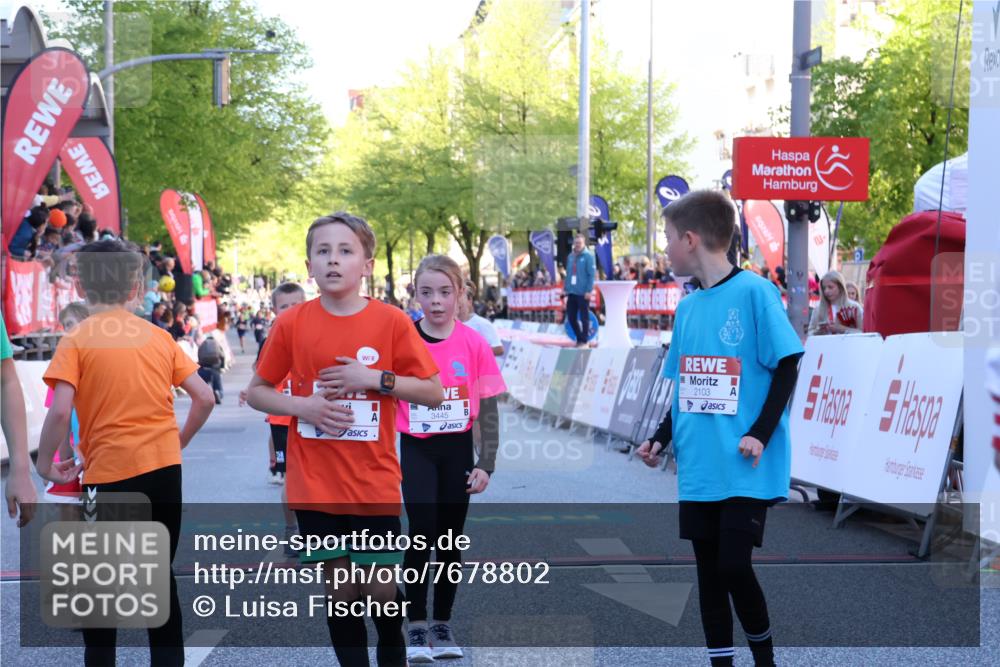 25.04.2025 - Das Zehntel Luisa Fischer http://msf.ph/oto/7678802 26.04.2025 08:51:16 Ziel 1458, 1476, 1884, 2098, 2103, 2166, 2492, 2800, 2855, 2903, 2920, 3210, 3214, 3445, 3520, 3812, 3849, 3872 meine-sportfotos.de