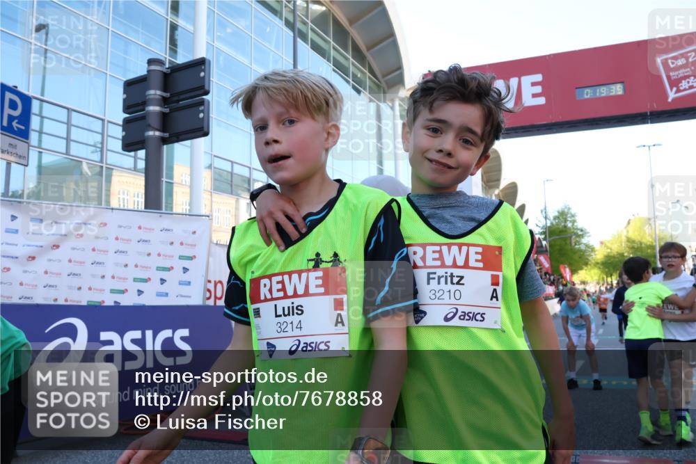25.04.2025 - Das Zehntel Luisa Fischer http://msf.ph/oto/7678858 26.04.2025 08:51:33 Ziel 1114, 2321, 2325, 2643, 2711, 2731, 2734, 2840, 2935, 3782 meine-sportfotos.de