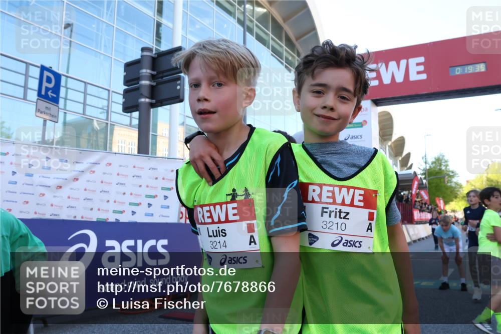 25.04.2025 - Das Zehntel Luisa Fischer http://msf.ph/oto/7678866 26.04.2025 08:51:33 Ziel 1114, 2321, 2325, 2643, 2711, 2731, 2734, 2840, 2935, 3782 meine-sportfotos.de