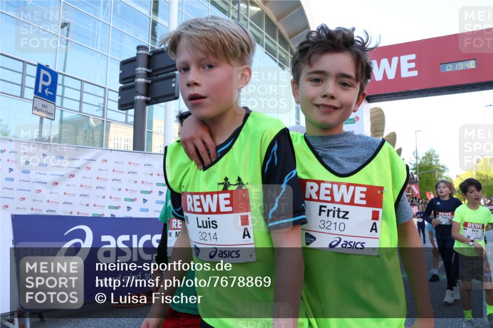 25.04.2025 - Das Zehntel Luisa Fischer http://msf.ph/oto/7678869 26.04.2025 08:51:34 Ziel 1114, 2321, 2325, 2643, 2711, 2731, 2734, 2840, 2935, 3782 meine-sportfotos.de