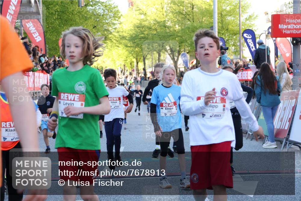 25.04.2025 - Das Zehntel Luisa Fischer http://msf.ph/oto/7678913 26.04.2025 08:51:45 Ziel 1080, 1087, 1484, 1748, 2356, 2392, 2474, 2709, 2718, 2734, 2778, 2795, 2827, 2832, 3040, 3231, 3865 meine-sportfotos.de