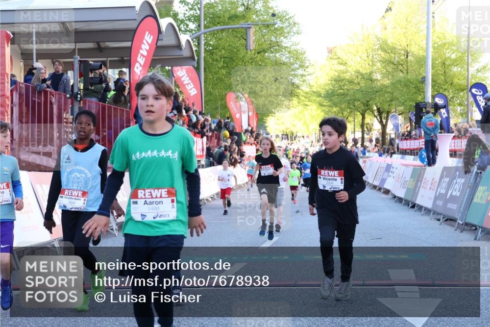 25.04.2025 - Das Zehntel Luisa Fischer http://msf.ph/oto/7678938 26.04.2025 08:52:03 Ziel 1488, 1546, 1757, 1922, 1943, 2309, 2621, 2848, 2914, 2919, 3097, 3099, 3188, 3415, 3808, 3877 meine-sportfotos.de