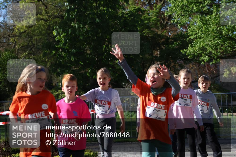 25.04.2025 - Das Zehntel Zöllner http://msf.ph/oto/7680448 26.04.2025 07:51:09 Laufen 3635, 3289, 2429, 3662, 2426, 2571 meine-sportfotos.de