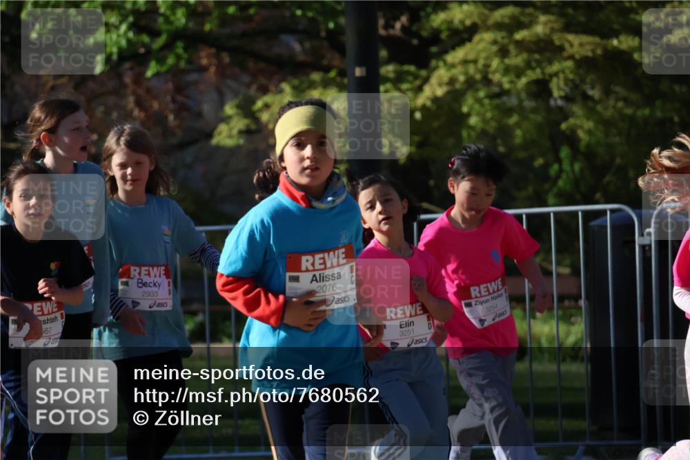 25.04.2025 - Das Zehntel Zöllner http://msf.ph/oto/7680562 26.04.2025 07:51:26 Laufen 567, 2933, 2076, 3251, 3264 meine-sportfotos.de