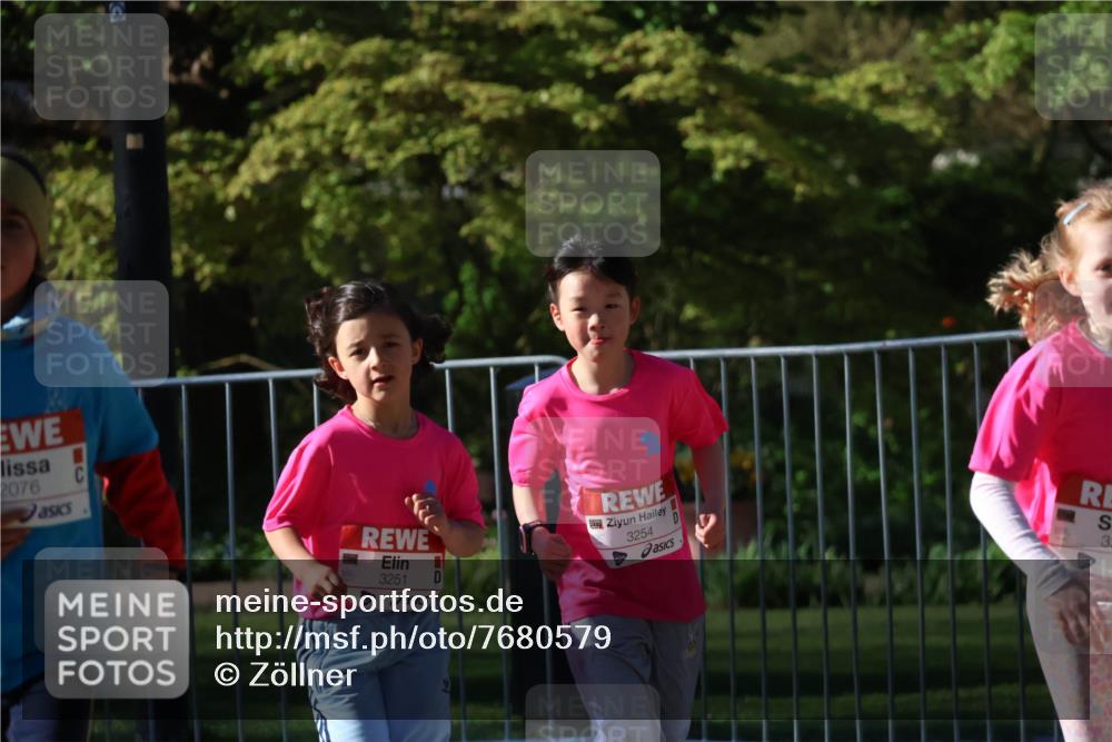25.04.2025 - Das Zehntel Zöllner http://msf.ph/oto/7680579 26.04.2025 07:51:27 Laufen 2076, 3251, 3254, 32 meine-sportfotos.de