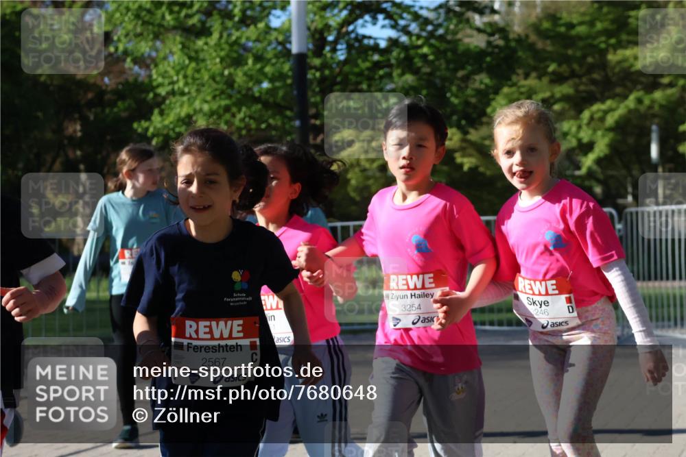 25.04.2025 - Das Zehntel Zöllner http://msf.ph/oto/7680648 26.04.2025 07:51:30 Laufen 3254, 246, 2567 meine-sportfotos.de