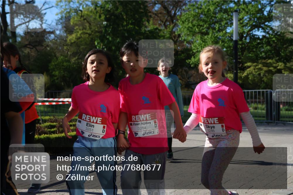 25.04.2025 - Das Zehntel Zöllner http://msf.ph/oto/7680677 26.04.2025 07:51:31 Laufen 3251, 3254, 3246 meine-sportfotos.de
