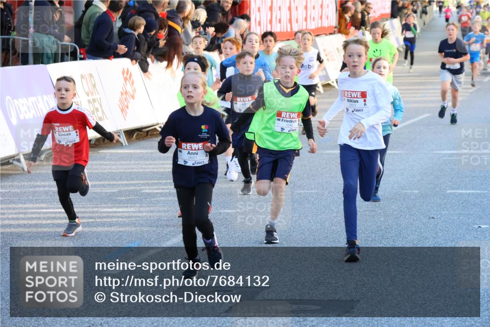 25.04.2025 - Das Zehntel Strokosch-Dieckow http://msf.ph/oto/7684132 26.04.2025 08:52:03 Ziel 1113, 1177, 1488, 1546, 1757, 1943, 2010, 2213, 2309, 2348, 2505, 2621, 2644, 2684, 2700, 2779, 2848, 2853, 2907, 2960, 2975, 3049, 3066, 3099, 3188, 3486, 3538, 3877, 1017, 1018, 1279, 1840, 2066, 2149, 2161, 2320, 2671, 2761, 3229, 3332, 3352, 3382, 3407, 3421, 3570, 3675, 4015 meine-sportfotos.de