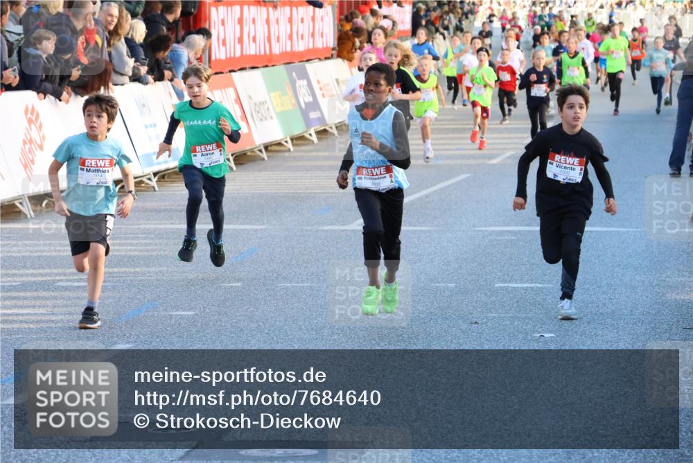 25.04.2025 - Das Zehntel Strokosch-Dieckow http://msf.ph/oto/7684640 26.04.2025 08:51:55 Ziel 1488, 1546, 1757, 1922, 1943, 2010, 2309, 2621, 2848, 2853, 2914, 2919, 2960, 3049, 3097, 3099, 3188, 3415, 3808, 3877, 2066, 2162, 2312, 2338, 2616, 2894, 3461, 3648, 3921, 3933, 3978 meine-sportfotos.de