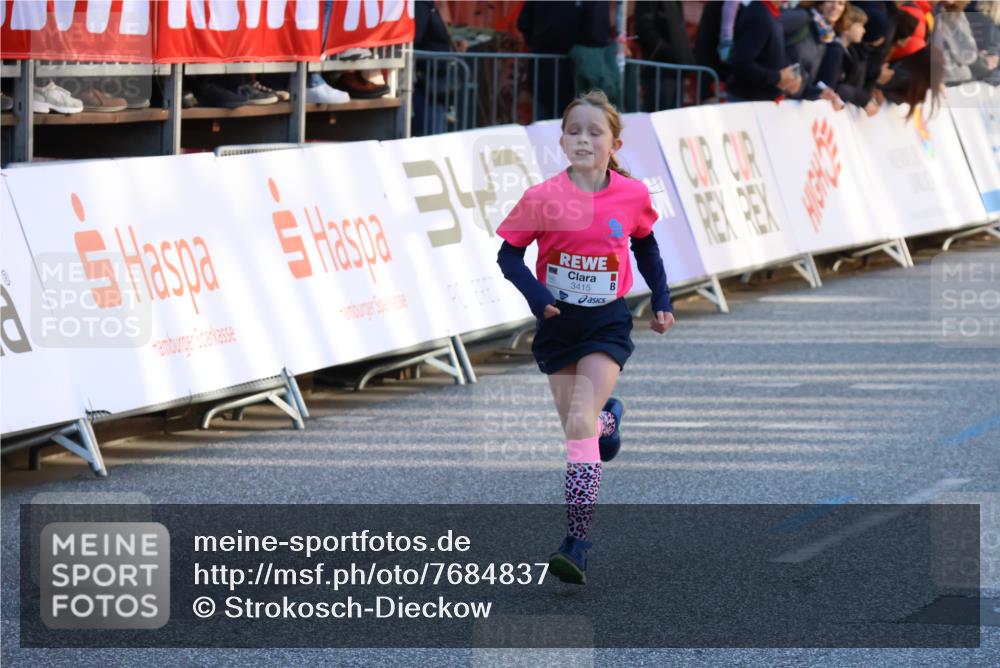 25.04.2025 - Das Zehntel Strokosch-Dieckow http://msf.ph/oto/7684837 26.04.2025 08:51:52 Ziel 1488, 1546, 1757, 1781, 1787, 1922, 1943, 2309, 2621, 2667, 2672, 2848, 2914, 2919, 3097, 3099, 3188, 3415, 3710, 3808, 3877, 2162, 2169, 2312, 2338, 2598, 2616, 2624, 2800, 2894, 3097, 3461, 3648, 3933, 3978 meine-sportfotos.de