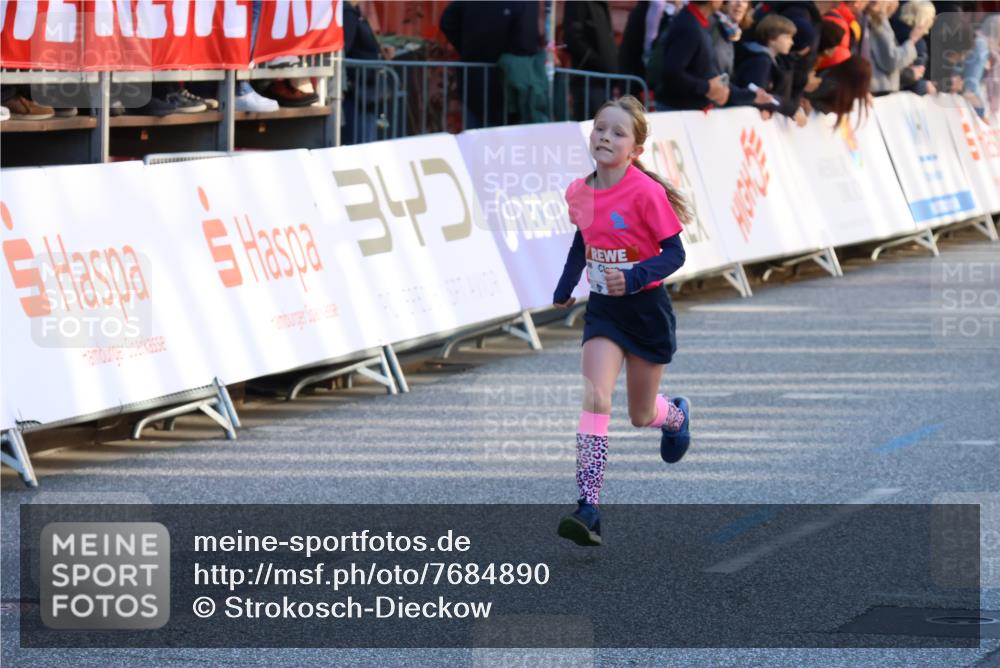 25.04.2025 - Das Zehntel Strokosch-Dieckow http://msf.ph/oto/7684890 26.04.2025 08:51:52 Ziel 1488, 1546, 1757, 1781, 1787, 1922, 1943, 2309, 2621, 2667, 2672, 2848, 2914, 2919, 3097, 3099, 3188, 3415, 3710, 3808, 3877, 2162, 2169, 2312, 2338, 2598, 2616, 2624, 2800, 2894, 3097, 3461, 3648, 3933, 3978 meine-sportfotos.de
