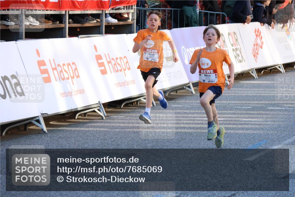 25.04.2025 - Das Zehntel Strokosch-Dieckow http://msf.ph/oto/7685069 26.04.2025 08:51:50 Ziel 1488, 1757, 1781, 1787, 1922, 2309, 2667, 2672, 2795, 2914, 2919, 3097, 3099, 3188, 3415, 3710, 3808, 1888, 2169, 2598, 2616, 2624, 2800, 3097, 3461, 3627, 3648, 3933, 3978 meine-sportfotos.de