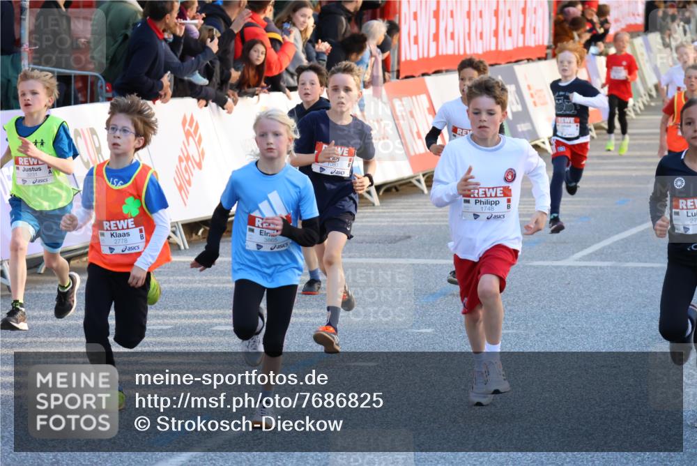 25.04.2025 - Das Zehntel Strokosch-Dieckow http://msf.ph/oto/7686825 26.04.2025 08:51:37 Ziel 1080, 1087, 1114, 1484, 1748, 1787, 2356, 2392, 2474, 2709, 2718, 2734, 2778, 2795, 2827, 2832, 3040, 3231, 3865, 1200, 1284, 1523, 1731, 1987, 2751, 2806, 3261, 3309, 3843, 3967 meine-sportfotos.de