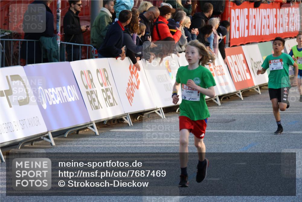 25.04.2025 - Das Zehntel Strokosch-Dieckow http://msf.ph/oto/7687469 26.04.2025 08:51:33 Ziel 1080, 1087, 1114, 1484, 1748, 2325, 2356, 2392, 2474, 2709, 2718, 2734, 2778, 2827, 2832, 3040, 3231, 3782, 3865, 1125, 1185, 1200, 1212, 1523, 1723, 2751, 3178, 3261, 3303, 3309, 3690, 3843, 3967 meine-sportfotos.de