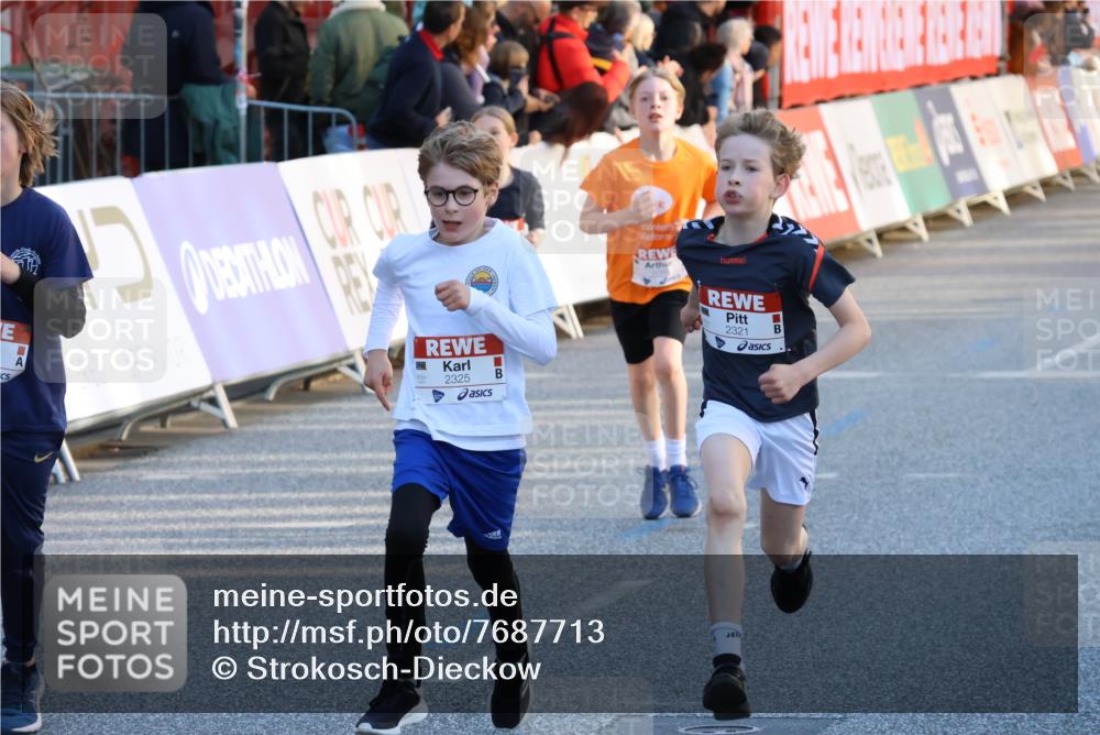 25.04.2025 - Das Zehntel Strokosch-Dieckow http://msf.ph/oto/7687713 26.04.2025 08:51:28 Ziel 1114, 1484, 1748, 2321, 2325, 2392, 2474, 2643, 2709, 2711, 2731, 2734, 2778, 2840, 3782, 3865, 1027, 1125, 1185, 1212, 1699, 1719, 1723, 2032, 2344, 2946, 3178, 3248, 3303, 3690 meine-sportfotos.de