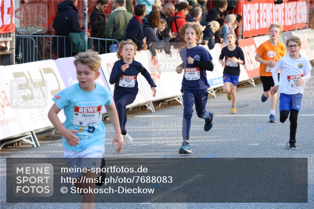 25.04.2025 - Das Zehntel Strokosch-Dieckow http://msf.ph/oto/7688083 26.04.2025 08:51:26 Ziel 1114, 2321, 2325, 2643, 2711, 2731, 2734, 2840, 2935, 3782, 3865, 1027, 1185, 1212, 1699, 1719, 2032, 2344, 2946, 3117, 3178, 3182, 3248, 4011 meine-sportfotos.de