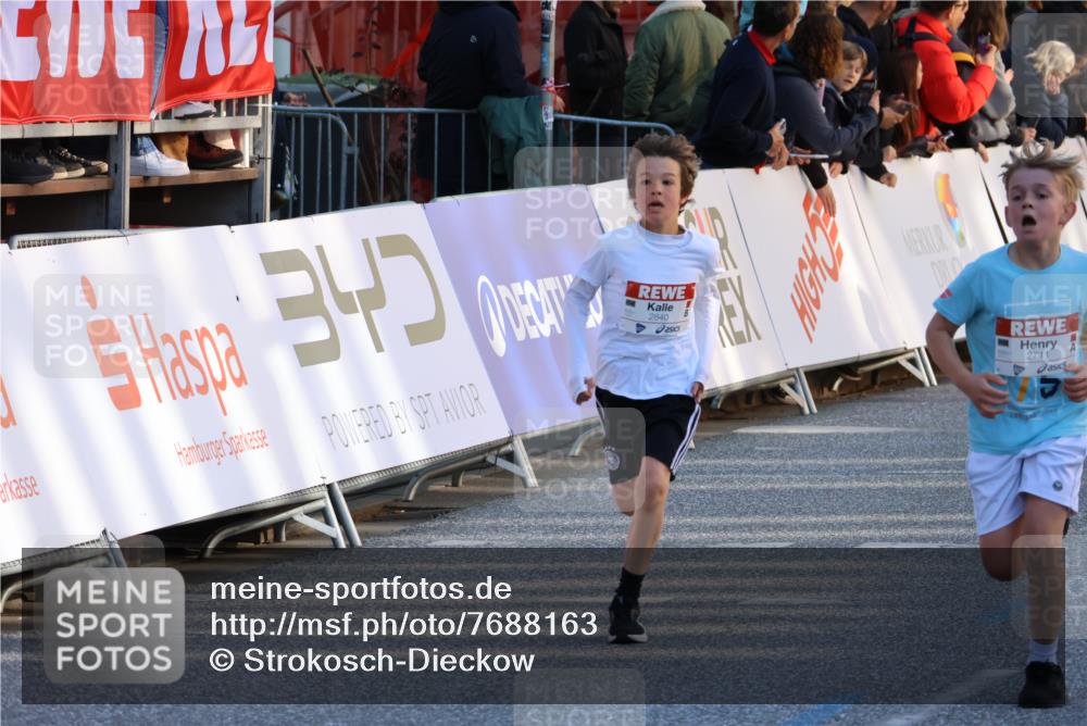 25.04.2025 - Das Zehntel Strokosch-Dieckow http://msf.ph/oto/7688163 26.04.2025 08:51:25 Ziel 1114, 2156, 2321, 2325, 2643, 2711, 2731, 2734, 2840, 2935, 3782, 1027, 1185, 1699, 1719, 2032, 2344, 2946, 3117, 3182, 3248, 3535, 4011 meine-sportfotos.de