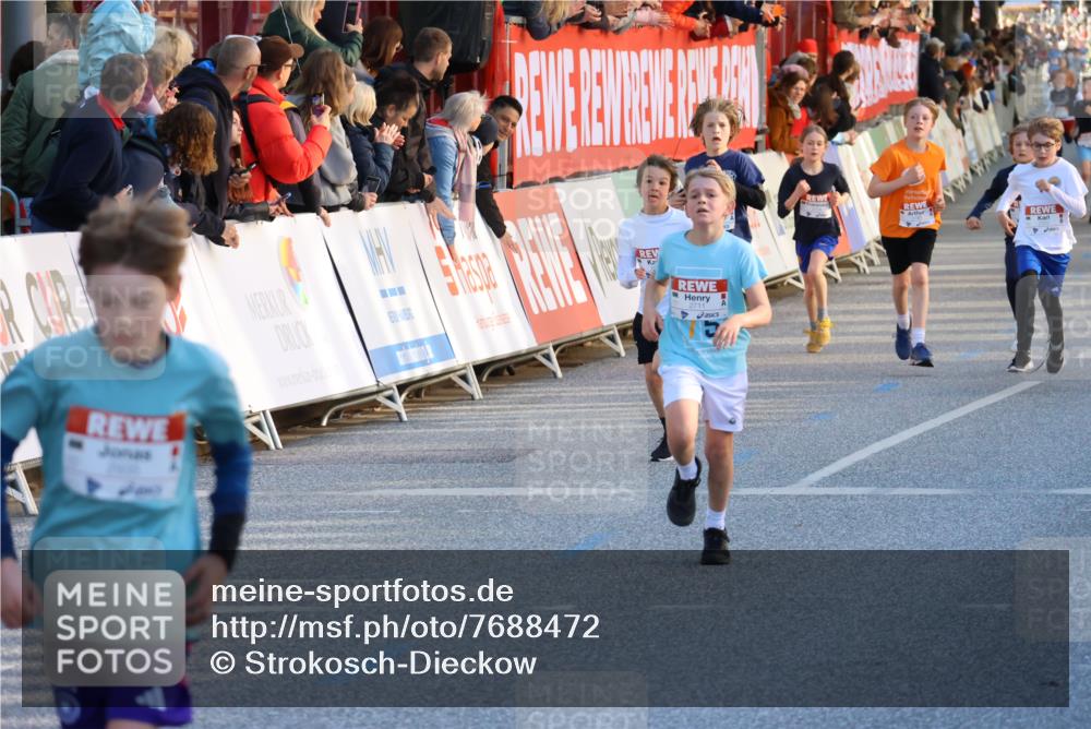 25.04.2025 - Das Zehntel Strokosch-Dieckow http://msf.ph/oto/7688472 26.04.2025 08:51:23 Ziel 1114, 1473, 2156, 2321, 2325, 2643, 2711, 2731, 2734, 2840, 2852, 2935, 3782, 1027, 1325, 1584, 1699, 1719, 2032, 2344, 2946, 3117, 3182, 3244, 3248, 3509, 3535, 4011 meine-sportfotos.de