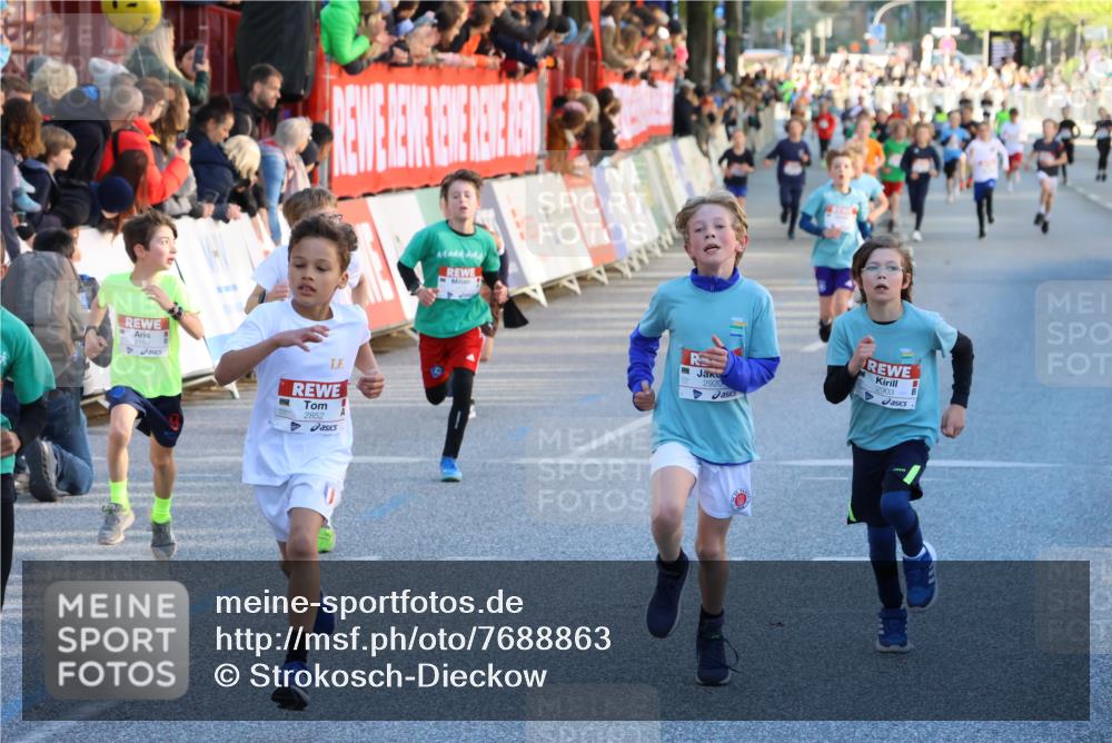 25.04.2025 - Das Zehntel Strokosch-Dieckow http://msf.ph/oto/7688863 26.04.2025 08:51:15 Ziel 1473, 1476, 2156, 2166, 2321, 2643, 2711, 2800, 2840, 2852, 2855, 2903, 2920, 2935, 3210, 3214, 3445, 1285, 1325, 1584, 1714, 1736, 2069, 2164, 2472, 2497, 2829, 2881, 3202, 3244, 3554 meine-sportfotos.de