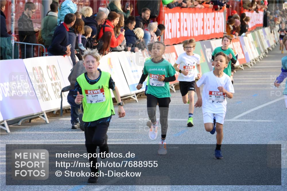 25.04.2025 - Das Zehntel Strokosch-Dieckow http://msf.ph/oto/7688955 26.04.2025 08:51:14 Ziel 1473, 1476, 2156, 2166, 2643, 2800, 2852, 2855, 2903, 2920, 2935, 3210, 3214, 3445, 1285, 1310, 1714, 1736, 2069, 2164, 2315, 2472, 2497, 2829, 2881, 3202, 3554 meine-sportfotos.de
